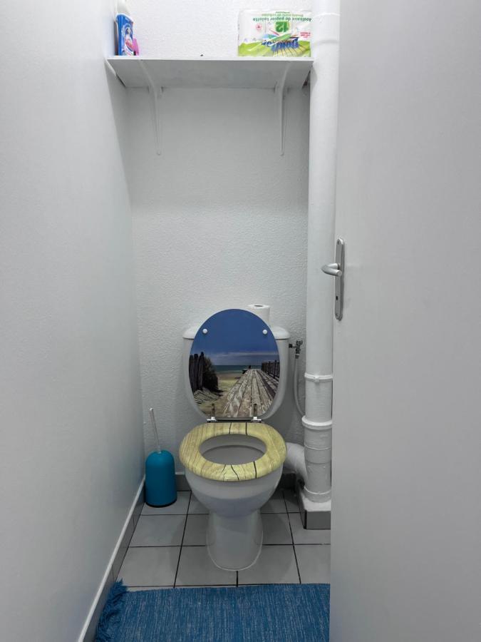 Chambre Chez L'Habitant A 5Mn De L'Aeroport レザビーム エクステリア 写真